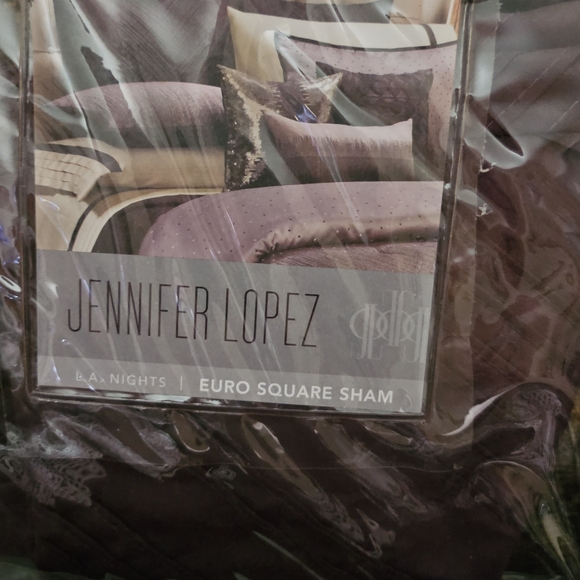 Beautiful💫💥Jennifer Lopez Set 💜🖤 - Picture 3 of 5